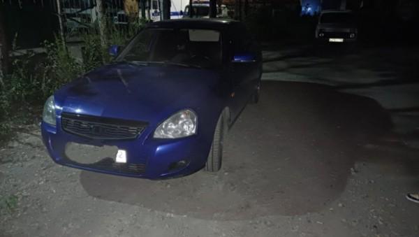 Дилеров на Lada Priora задержали с крупной партией наркотиков 