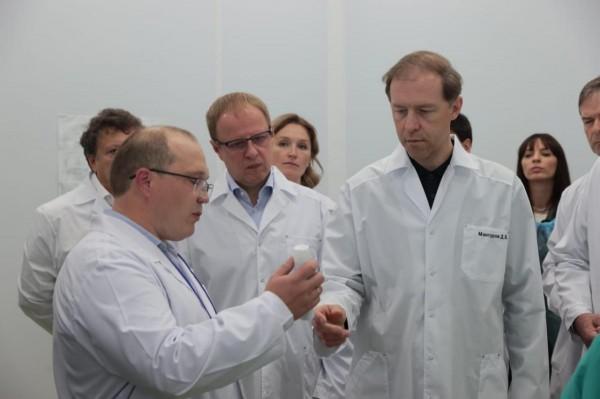 Губернатор Томенко договорился с Мантуровым: алтайские предприятия получат 26 млрд Губернатор Томенко договорился с Мантуровым: алтайские предприятия получат 26 млрд