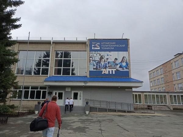 В Алтайском крае создают учебно-производственные кластеры для решения кадровой проблемы. Сколько это стоит? В Алтайском крае создают учебно-производственные кластеры для решения кадровой проблемы. Сколько это стоит?