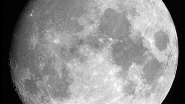 Барнаульцы полюбовались суперлунием и сделали поразительные фотографии Барнаульцы полюбовались суперлунием и сделали поразительные фотографии