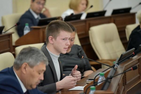 Как алтайские депутаты шли против системы, но не дошли Как алтайские депутаты шли против системы, но не дошли