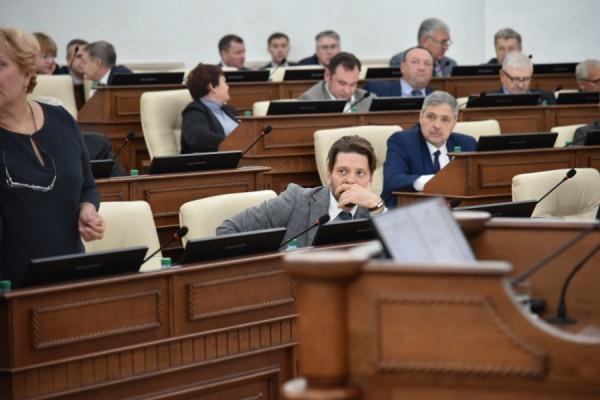 Как алтайские депутаты шли против системы, но не дошли Как алтайские депутаты шли против системы, но не дошли