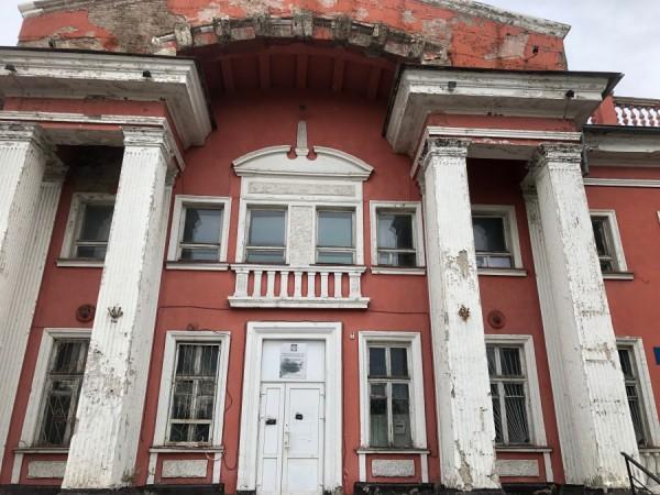 «Такую красоту теряем». Федералов обязали заняться ободранным объектом культурного наследия Барнаула «Такую красоту теряем». Федералов обязали заняться ободранным объектом культурного наследия Барнаула