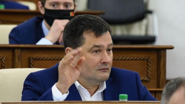 Все были против, но голосовали за. Чем алтайским чиновникам не угодил краевой бюджет