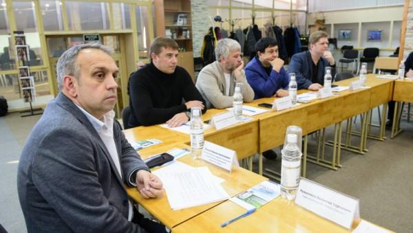 Алтайские айтишники обсудили бум нейросетей, которые сдают ЕГЭ за школьников и работают за учителей Алтайские айтишники обсудили бум нейросетей, которые сдают ЕГЭ за школьников и работают за учителей