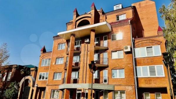 В доме клубного типа, который состоит всего из 17 квартир, продается жилище за 11 млн рублей 