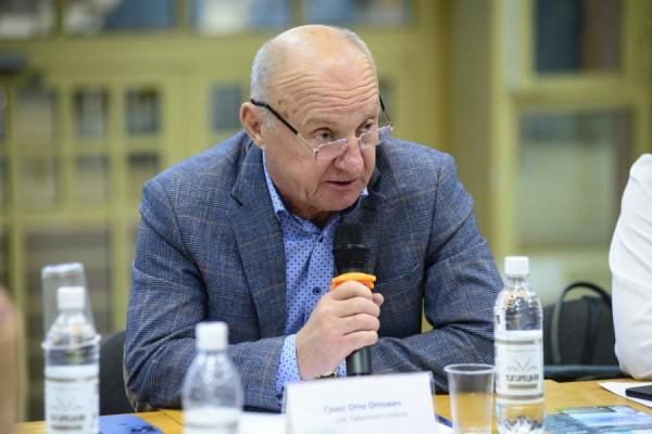Производитель известных в России семечек "Джинн" огорчил алтайских аграриев Производитель известных в России семечек "Джинн" огорчил алтайских аграриев