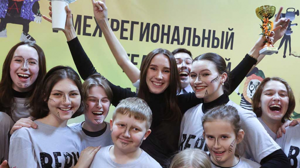 Любительские театры Алтайского края встретились в Барнауле на фестивале «Облепиха» Любительские театры Алтайского края встретились в Барнауле на фестивале «Облепиха»