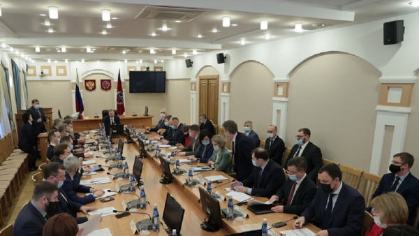 В Алтайском крае помогают обустраиваться беженцам, прибывшим из ДНР и ЛНР
