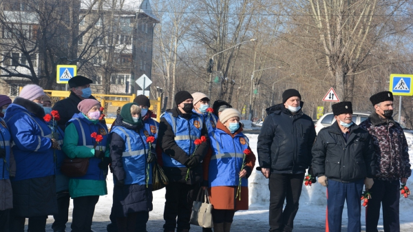 В Барнауле прошло мероприятие памяти подвига 6-й роты 104-го гвардейского парашютно-десантного полка