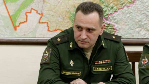Губернатор Алтайского края Виктор Томенко встретился с заместителем командующего 15-й армией ВКС особого назначения генерал-майором Андреем Калютой