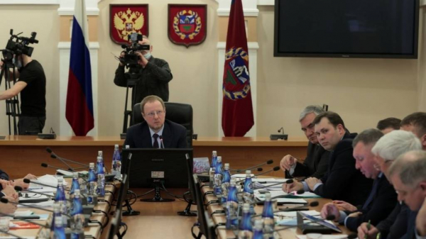 Вопросы обеспечения стабильного функционирования предприятий агропромышленного комплекса в текущем году обсудили в Алтайском крае