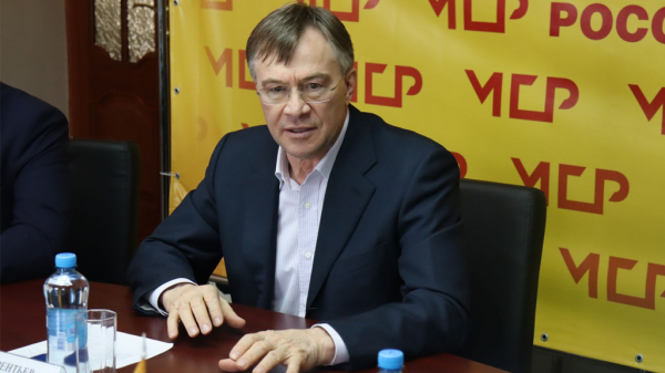 Алтайские справедливороссы обсудили проблемы молодежи
